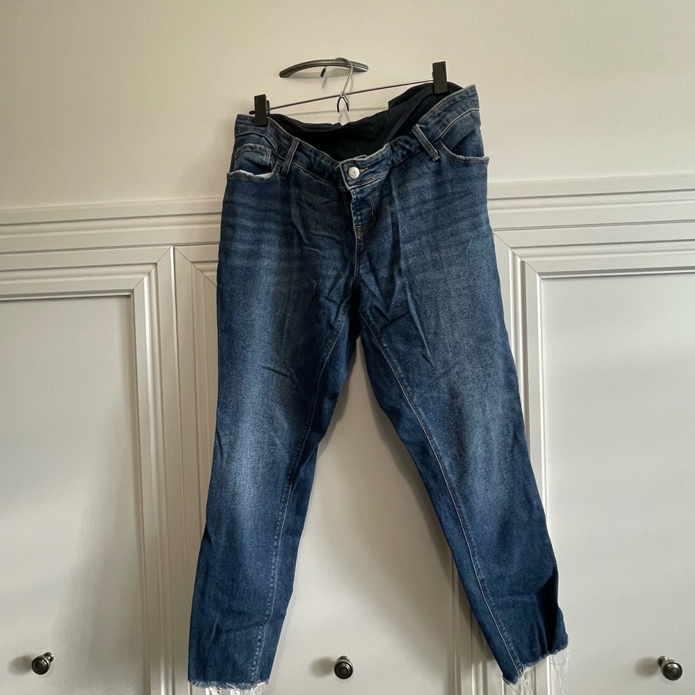 Old Navy Maternity Rockstar Super Skinny Jean